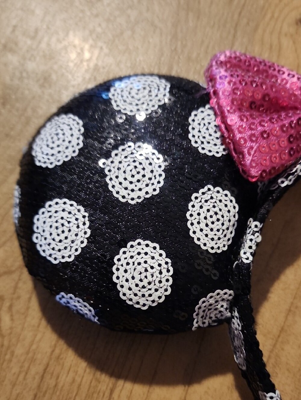 Disney Minnie Mouse Polka Dot Sequin Ear Headband with Pink Bow - Picture 4 of 9
